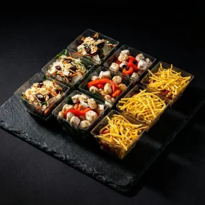 Salad Box »Gourmet Selection« mit 9 Salaten in Bechern: Ente, Kalb und Aubergine